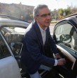Este lunes el excandidato presidencial Joaquín Lavín Infante (UDI) llegó a enrolarse al Anexo Penitenciario Capitán Yáber, lugar en donde cumple prisión preventiva su hijo, el exdiputado Joaquín Lavín León. ¡Revisa sus declaraciones!