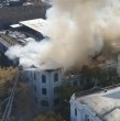 Durante la mañana de este lunes, un gran incendio se ha registrado en Barrio República en un edificio de la Universidad Diego Portales, obligando a actuar a Bomberos para intentar controlar la situación.