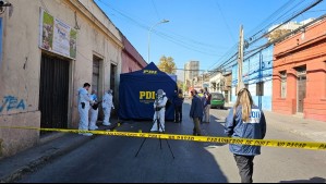Pistolero solitario mata a un peatón en plena vía pública en Recoleta: Víctima sería un comerciante
