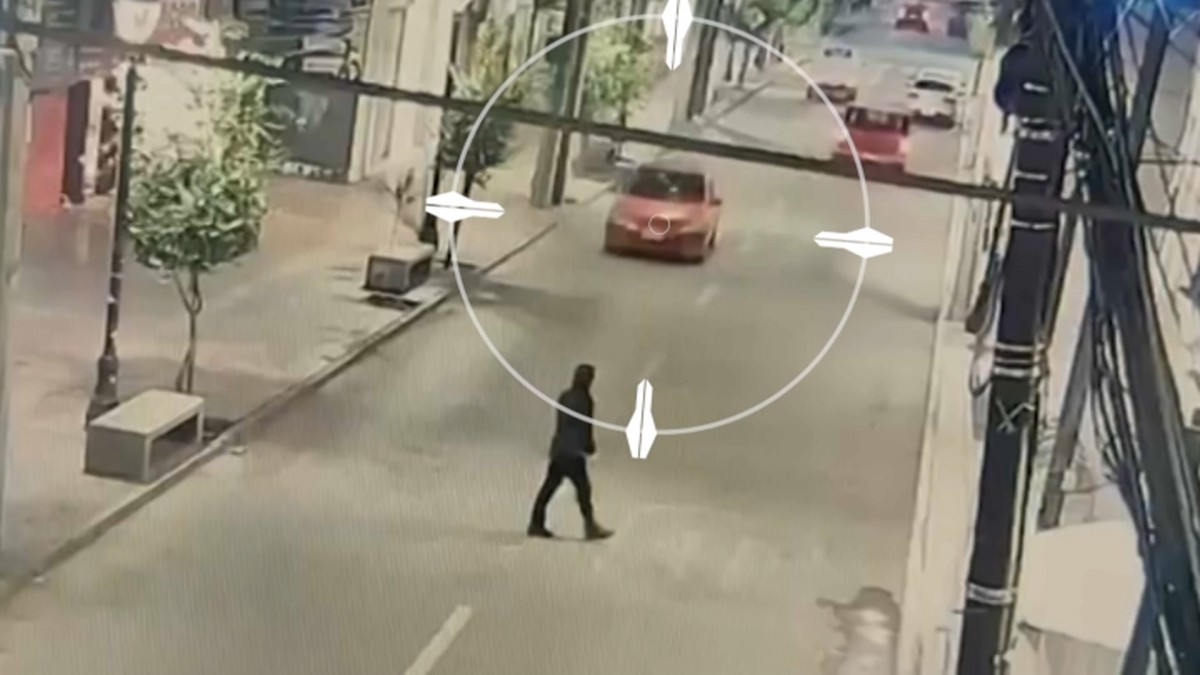 Investigan femicidio en Buin: Hombre le disparó a su pareja, la subió a un automóvil y la dejó abandonada en el hospital