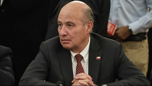 Ministro Quiroz asegura que fue malinterpretado por posibilidad de usar decretos: 'Existen en todos lados'