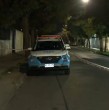 Presunto secuestro de joven en San Miguel luego de ser subido por la fuerza a un vehículo. El hecho quedó registrado por cámaras de seguridad y es investigado por las autoridades.