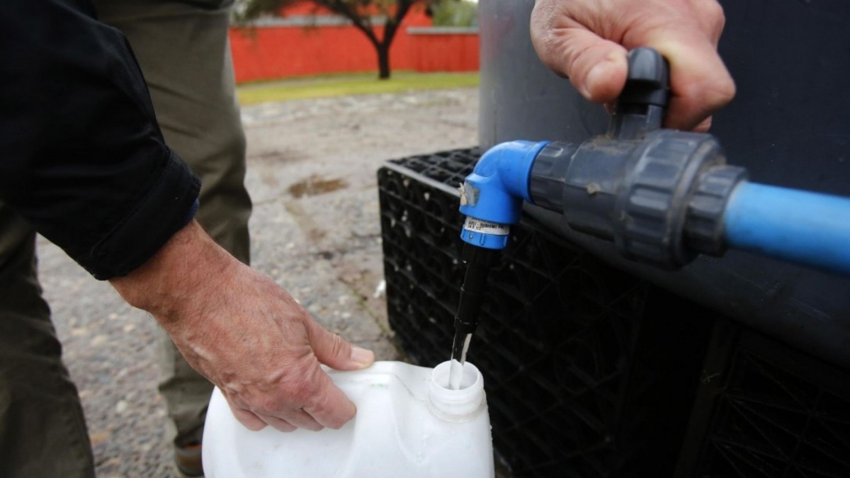 Por hasta diez horas: Anuncian corte de agua en ocho comunas de Santiago para este martes