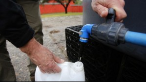 Por hasta diez horas: Anuncian corte de agua en ocho comunas de Santiago para este martes