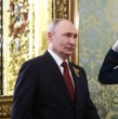 En medio de la tensión de la guerra con Ucrania, salieron a la luz las imágenes del presidente de Rusia, Vladimir Putin, quien observó un desfile del Día de la Victoria bastante reducido a nivel de arsenal