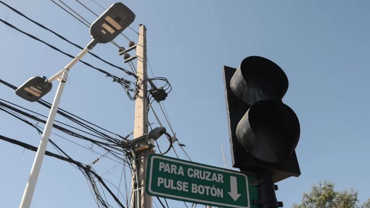 Cortes de luz de hasta seis horas: Estas son las 10 comunas de la RM afectadas este jueves 14 de mayo