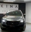 El dueño de una automotora de Lo Barnechea fue formalizado por estafar a decenas de personas que dejaron sus autos en consignación y que nunca recibieron el dinero. La cifra supera los $780 millones.