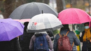 Posibles lluvias para la Región Metropolitana este viernes: ¿En qué momento del día y en qué zonas se registrarían?