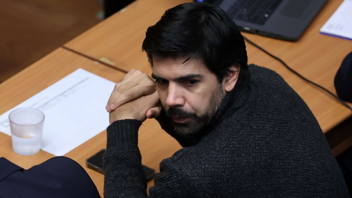 Defensa de Lavín apela solo por rechazo al sobreseimiento de una factura de $226.000: No cuestionó delitos que lo dejaron preso