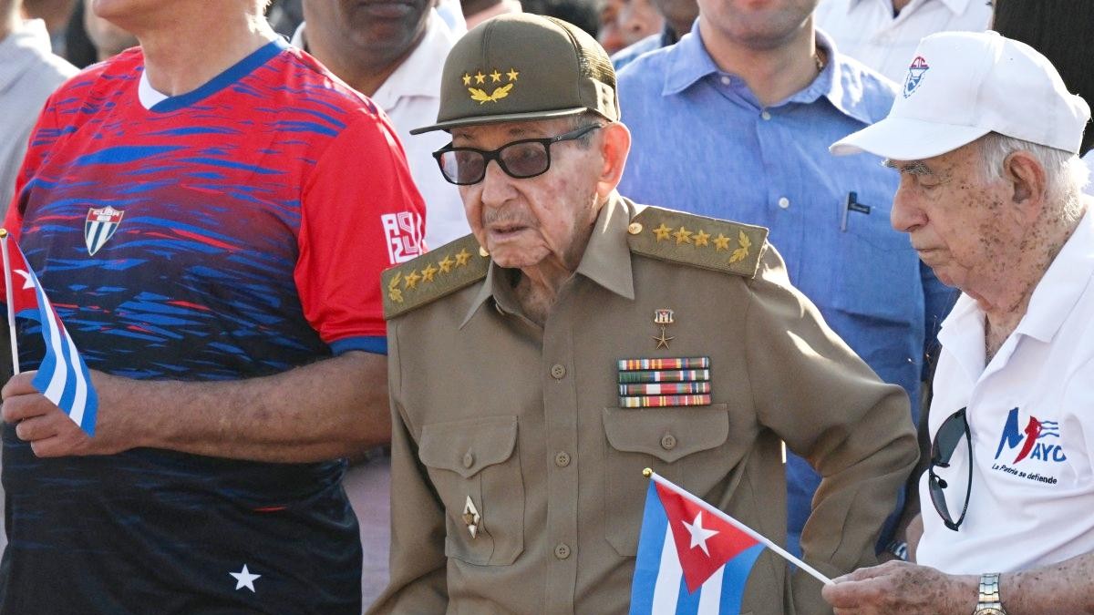 Director de la CIA llegó a Cuba en medio de rumores sobre posible acusación de EEUU contra Raúl Castro