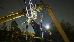 Cortes de luz de hasta ocho horas: Estas son las 11 comunas de la RM afectadas este viernes 15 de mayo