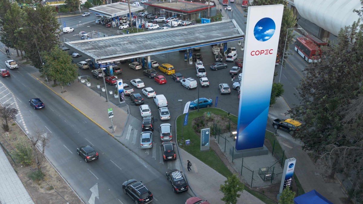 Bencinera anuncia descuentos en gasolina en comunas seleccionadas: Estas son las elegidas este viernes