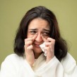Conoce los síntomas de la sinusitis, cómo evoluciona de aguda a crónica, quiénes tienen mayor riesgo y cuándo es necesario consultar a un médico. Sinusitis: síntomas, duración y cuándo ir al médico