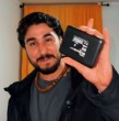 La tarde de este sábado, Carabineros informó sobre la detención de un adolescente involucrado en el robo al influencer mexicano Patricio Ramírez, quien reportó la sustracción de equipos fotográficos y discos duros en Valparaíso. ¡Detalles!