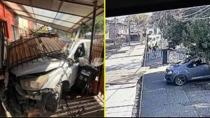 'Tuvimos que salir corriendo': Testigos cuentan momento exacto del accidente de camioneta que quedó incrustada en una casa