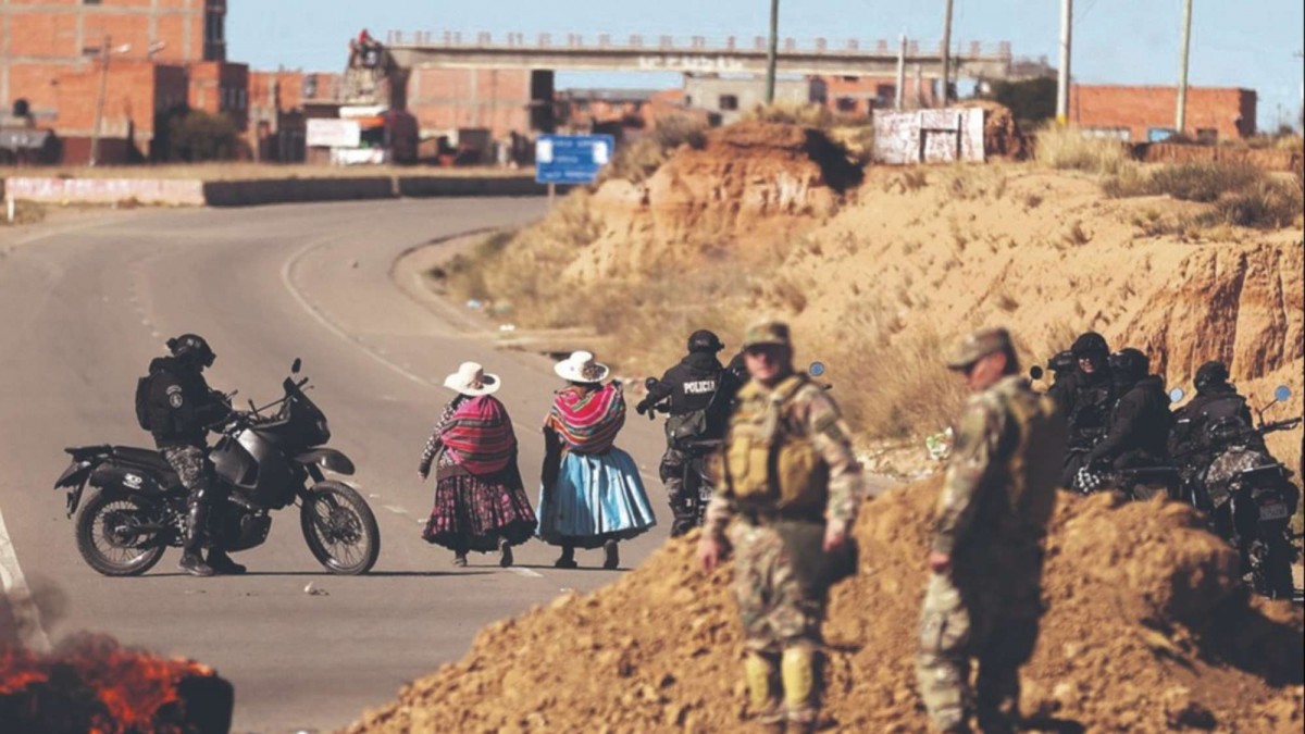 Tensión extrema en Bolivia: Cuatro muertos tras 15 días de protestas y bloqueos contra el Presidente