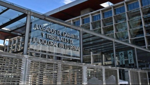 Dictan arraigo nacional y firma mensual para padre de niña que cayó de edificio