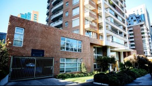 Acusa homicidio simple por omisión: Madre de niña fallecida tras caer de edificio anuncia querella contra padre de la menor
