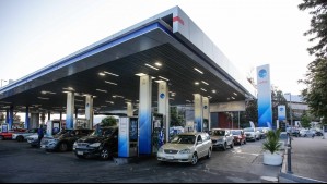 Bencinera anuncia las 16 comunas del país que tendrán descuentos durante este lunes