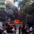 Durante la tarde del pasado martes, un vehículo explotó y posteriormente se incendió en las cercanías de la famosa estatua del Charging Bull, en el Bajo Manhattan de Nueva York, generando una bola de fuego.