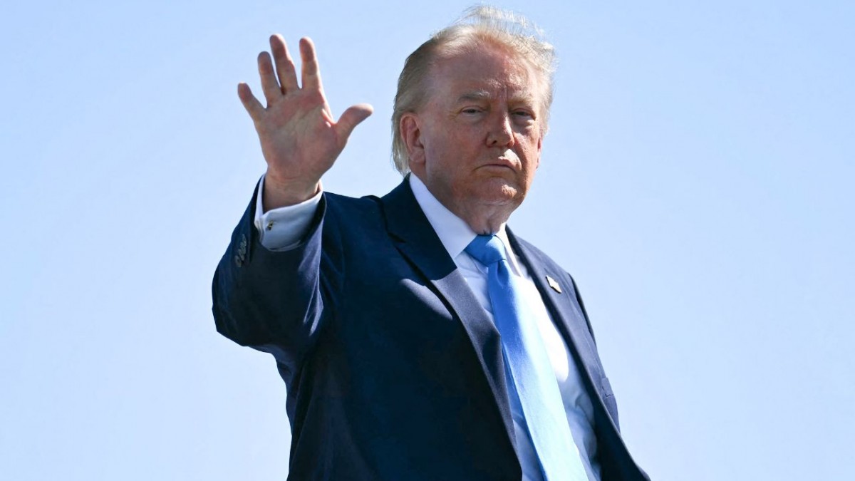 'Se está cayendo a pedazos': Donald Trump descarta realizar una intervención en Cuba tras acusación contra Raúl Castro