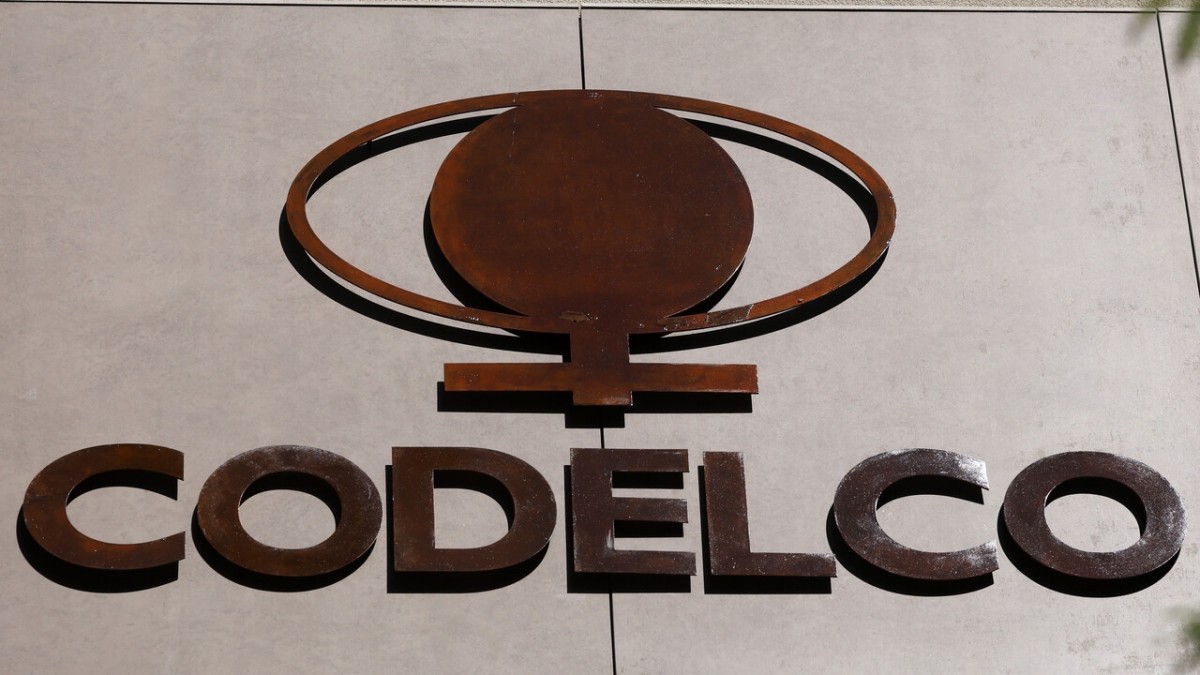 Codelco reportó cerca de 27 mil toneladas de cobre que no existían: Despidió a un ejecutivo y presentó denuncia a la fiscalía