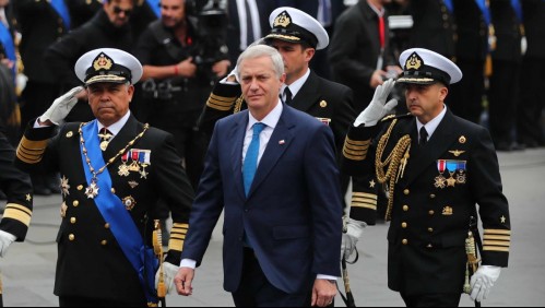 Presidente Kast llama a 'los líderes políticos a que recuperemos ese amor por Chile' tras participar en Día de las Glorias Navales