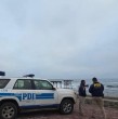 Durante la mañana de este jueves, vecinos del sector del balneario La Loca, en la costa de Curicó, alertaron a las autoridades tras el hallazgo de un cuerpo en la orilla de la playa.