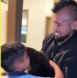 Arturo Vidal sorprendió a su hijo menor con un regalo de cumpleaños adelantado: el jugador de Colo Colo le obsequió un perro de raza pastor alemán, que bautizaron como Pirlo.