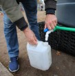 Aguas Andina entregó información por el corte de agua que afecta a 8 comunas de Santiago. Se esperaba que el servicio estuviera totalmente restablecido este domingo a las 08:00 horas, pero desde la empresa reportaron \\\'incidencias\\\'.