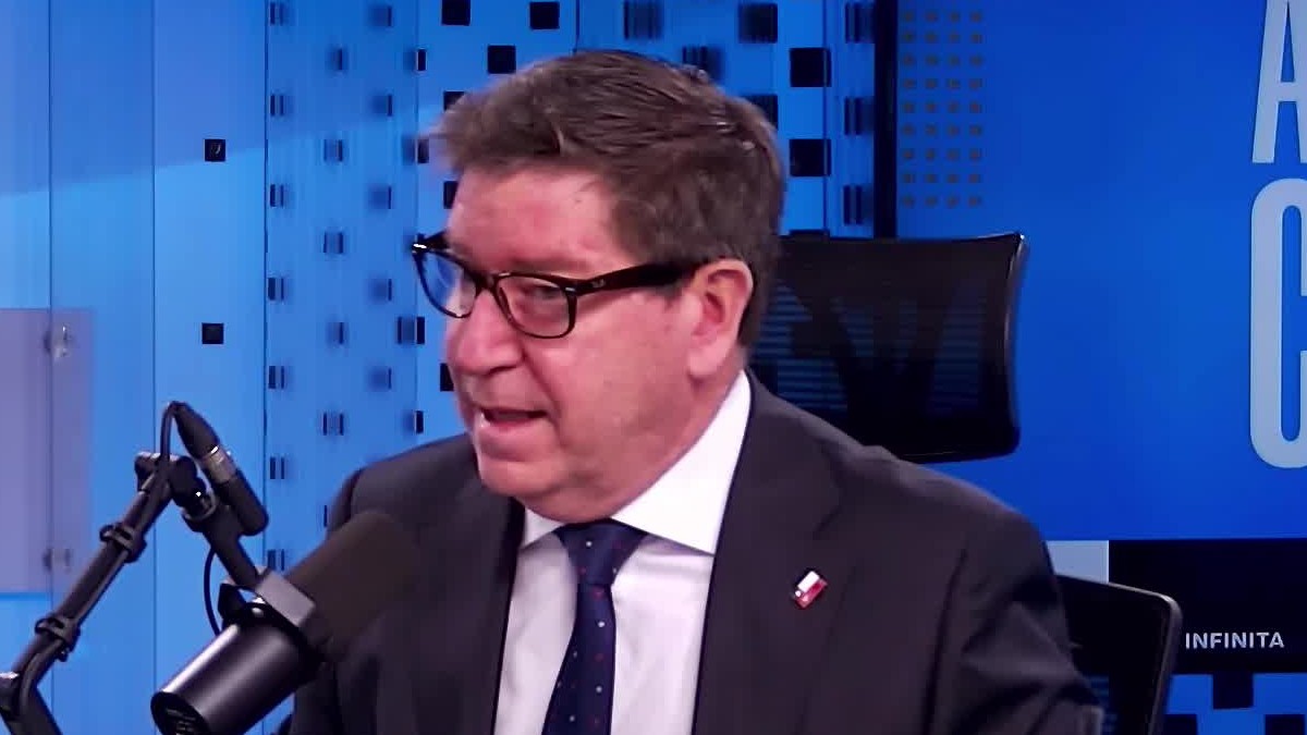'Hay que tratar de dar vuelta a la página': Ministro Mas aborda devolución de bonos de trabajadores de Codelco
