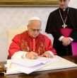 El papa León XIV pidió luchar contra el dominio de la inteligencia artificial en su primera encíclica publicada este lunes, un documento que también denuncia la deshumanización y el concepto de guerra justa.