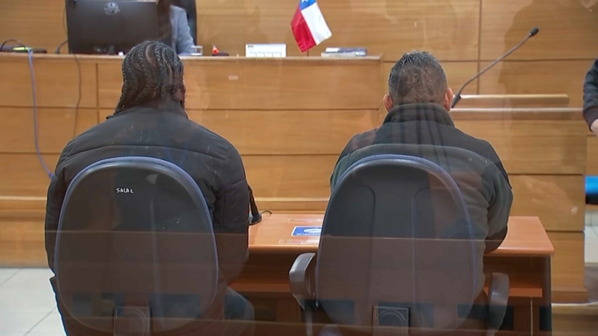 Prisión preventiva para los dos detenidos por homicidio de hombre que fue encontrado junto a un biblia en Curacaví