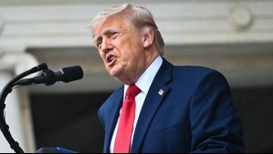 Crece preocupación por estado de salud de Trump: Fotos lo muestran con hematomas e hinchazón