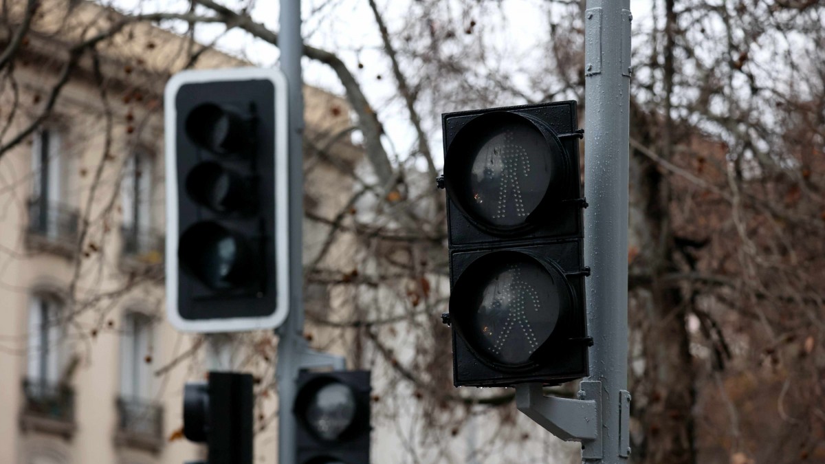 Hasta ocho horas sin suministro eléctrico: Las 10 comunas que tendrán cortes de luz este miércoles en la RM
