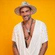 A diez años de su tormentosa historia con Yasmín Valdés en la primera temporada, Mariano Brozincevic vuelve al encierro de Mega con una promesa de cambio. Su perfil completo en ¿Volverías con tu ex? 2.