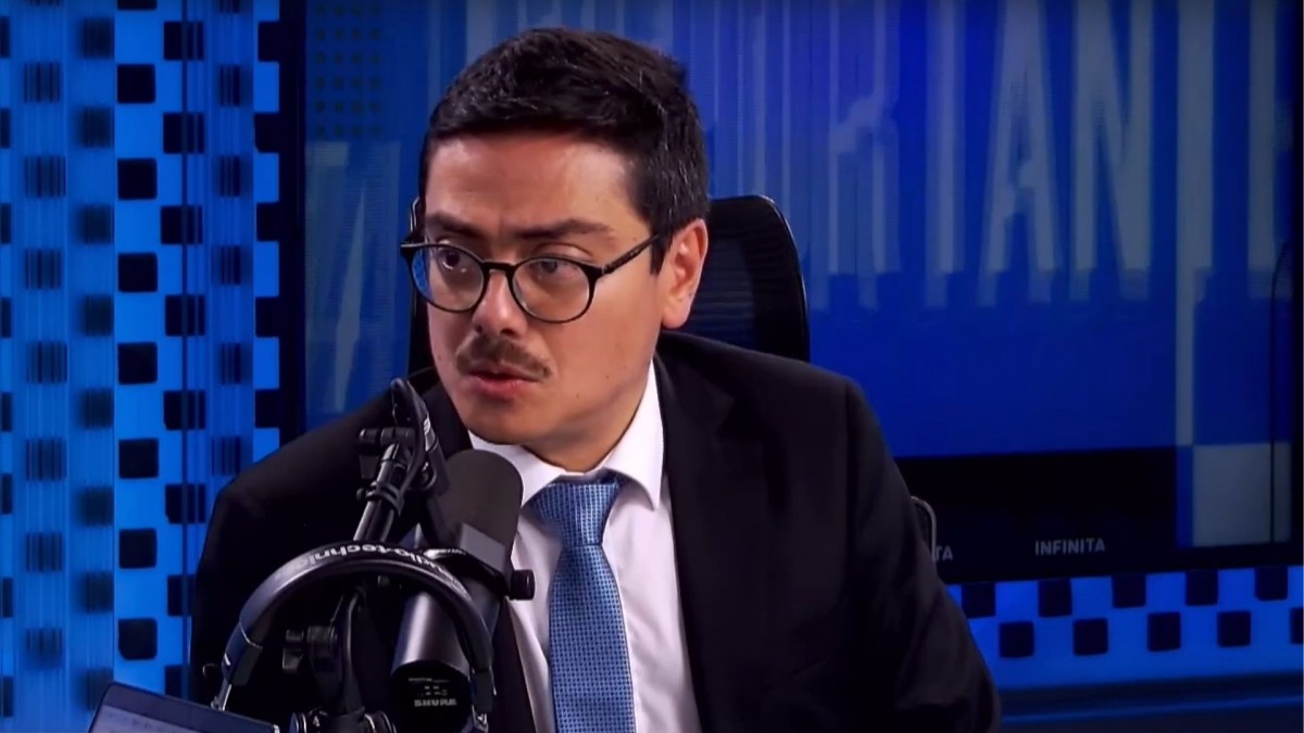 'A Contraloría se le ocultó información': director de Junaeb apunta a exdirectora Camila Rubio ante cuestionamientos al servicio