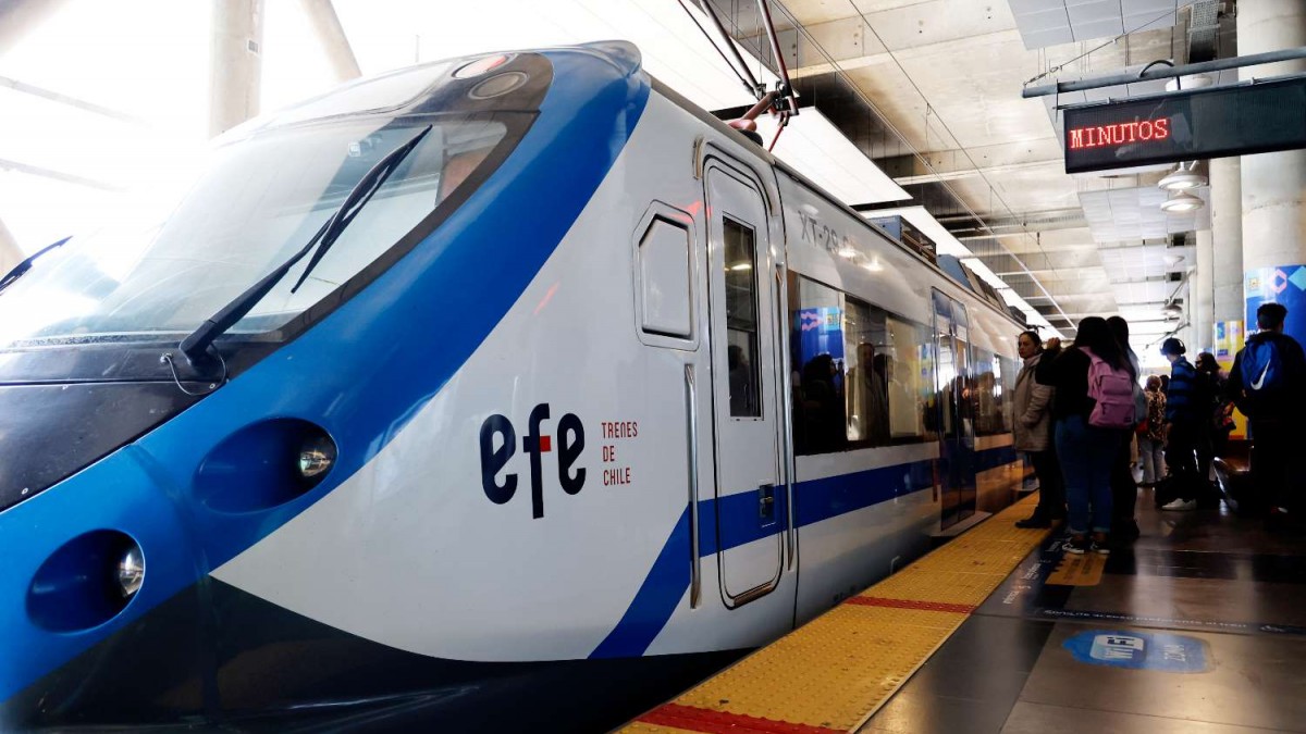 Suspenden tres servicios del Biotren Concepción-Coronel por atropello de mujer