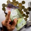 Revisa quiénes se verán beneficiados por la próxima alza de la Pensión Garantizada Universal (PGU) y cuál será la fecha en que reciban el aumento del beneficio.