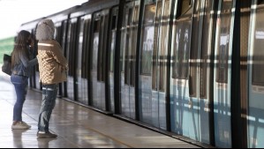 Metro de Santiago restablece el servicio tras cierre de siete estaciones en Línea 5