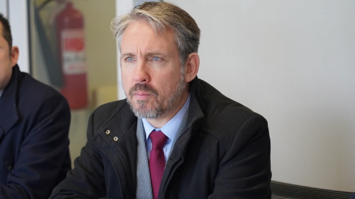 'Estábamos separados': Diputado republicano se defiende por investigación por subsidio obtenido por su pareja