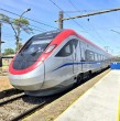 Tras su paso por Chile en octubre pasado, el youtuber internacional Nonstop Eurotrip publicó su video sobre el tren más rápido de Sudamérica entre Santiago y Chillán, destacando el servicio del tren chileno. ¡Detalles!