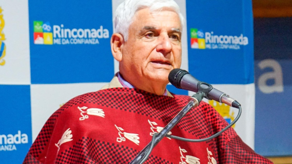 Alcalde de Rinconada queda con arresto domiciliario nocturno y arraigo nacional por 'fraude al Fisco' y 'negociación incompatible'