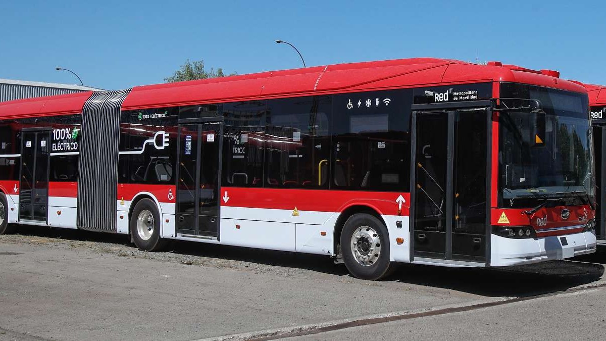 Red Movilidad inaugura dos nuevos recorridos con buses eléctricos: Revisa las comunas beneficiadas
