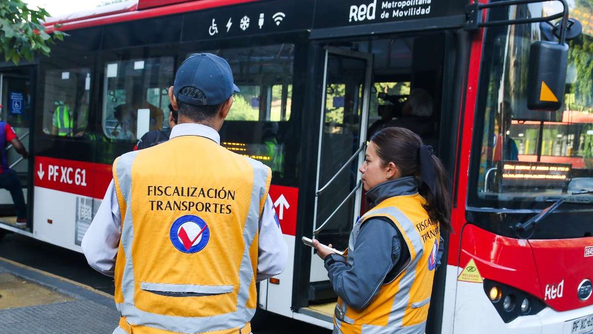 Aprueban medidas contra la evasión en el transporte público: Los trámites y actividades que no podrás realizar si te sancionan