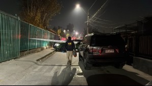 Hombre muere baleado al salir de su casa en San Joaquín: Vecinos reportaron vehículo sospechoso rondando la zona previamente