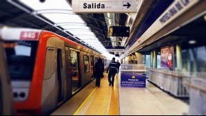 Metro de Santiago reestablece servicio tras cierre de ocho estaciones en Línea 5