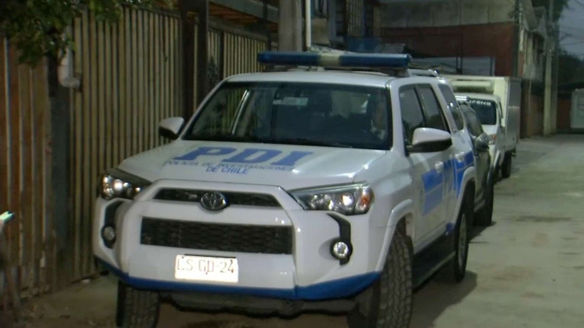 Las apuntaron con armas de fuego que tenían mira láser: Madre y su hija fueron víctimas de violento turbazo en Quilicura