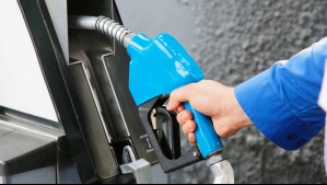 Estas son las 32 comunas que tendrán descuento de $100 por litro en bencina este lunes