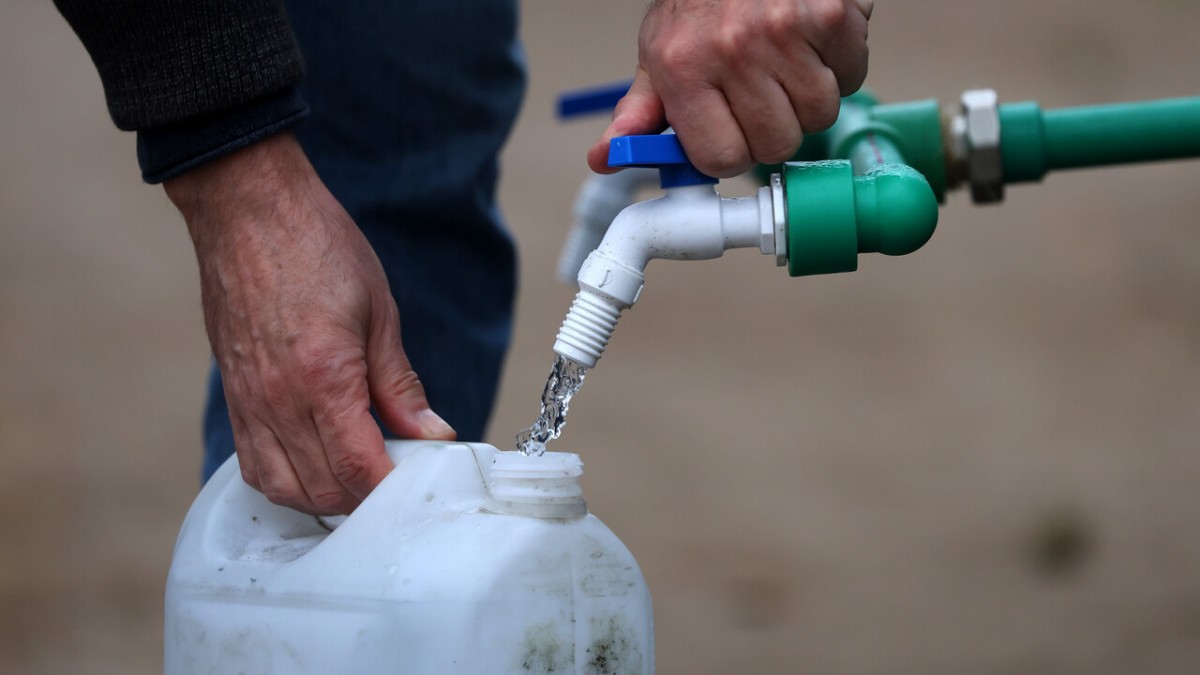 Cortes de agua de hasta 9 horas: Revisa las comunas de Santiago afectadas por trabajos